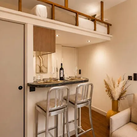 Renovated With Mezzanine In Le Marais 公寓